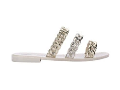 Melissa Feel + Camila Coutinho - Beige